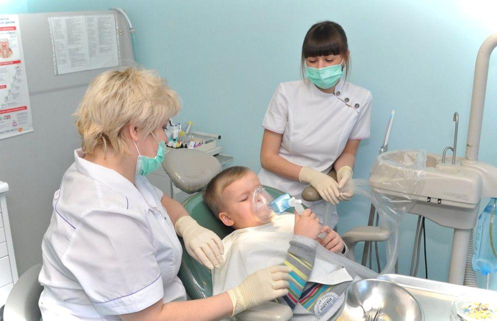 Как подготовить ребенка к лечению зубов под наркозом?