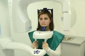 Как проводится 3D томография челюсти?