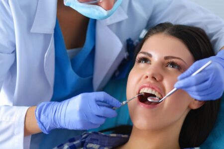 Какие проблемы зубной системы устраняет стоматолог-ортодонт