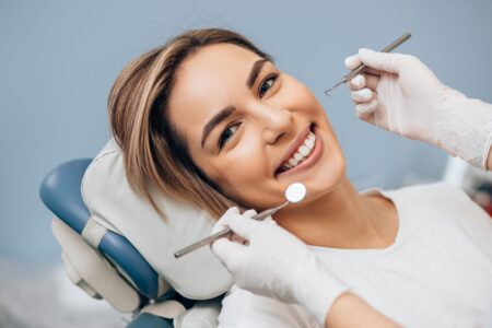 На что обратить внимание при выборе стоматологической клиники?
