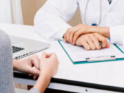 В каких случаях необходимо обращаться к терапевту?