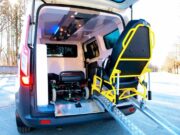 Как подготовить лежачего больного к перевозке?