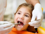 Что нужно знать о лечении детей у стоматолога?