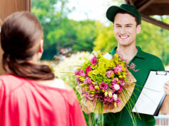 Преимущества доставки живых цветов в офис