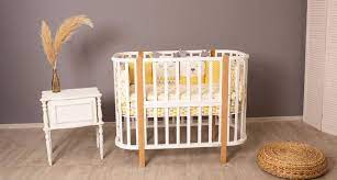 Как выбрать качественную кроватку для новорожденных