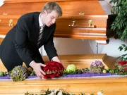 Чем занимается ритуальный агент?