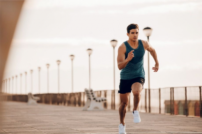Как научиться быстро бегать. 3 эффективных упражнения для развития скорости