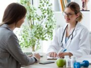 Отличаем профессионального диетолога от некомпетентного специалиста