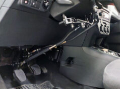 Как оформить разрешение и установить ручное управление на автомобиль?