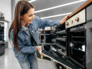 5 способов экономить на покупках бытовой техники