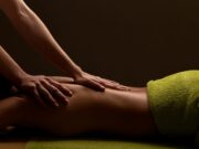 Польза классического массажа тела