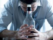 В каких случаях необходим вывод из запоя?