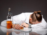 Как помочь человеку в запое?