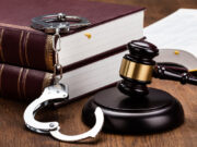 Для чего нужен адвокат по уголовным делам?